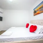 Dura * Ksamil