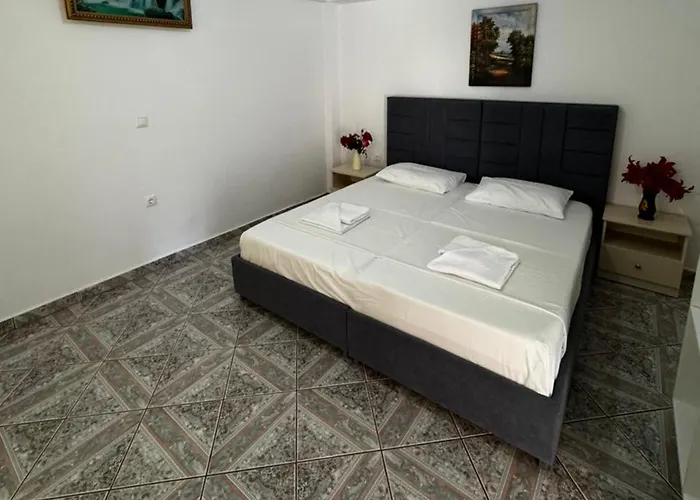 Dura * Ksamil