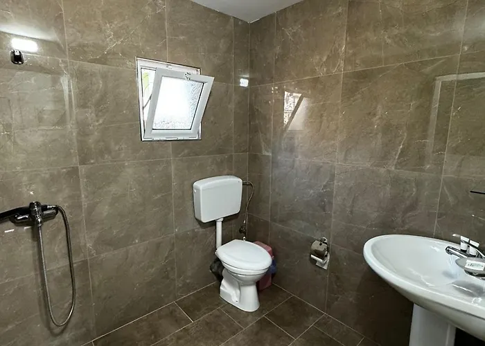 Dura * Εξαμίλιο